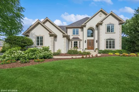 1217 Checkerberry Ct, Libertyville, IL 60048