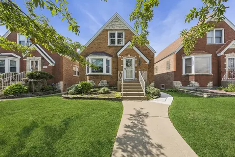5915 W Henderson St, Chicago, IL 60634