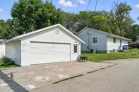 215 E Third St, Dixon, IL 61021 photo 15