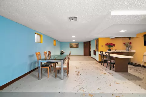 Dining - 6642 W 64th Pl #2W, Chicago, IL 60638 photo 1 of 1