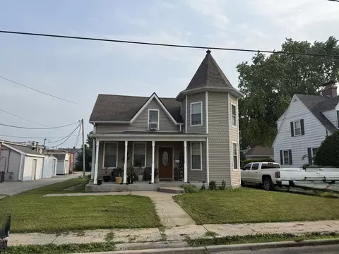 1816 8th St, Peru, IL 61354 photo 1