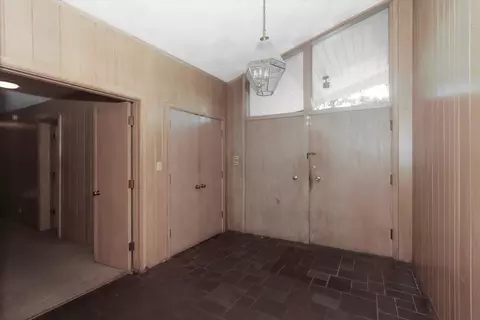 Entry Way - 701 W Stearns Rd, Bartlett, IL 60103 photo 1 of 1