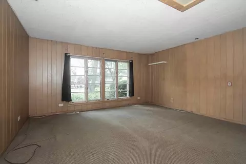 Living - 701 W Stearns Rd, Bartlett, IL 60103 photo 10 of 10