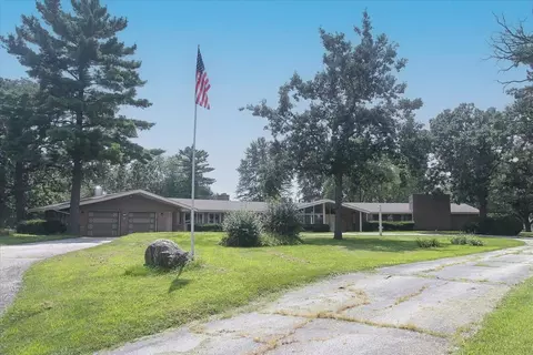 Exterior - 701 W Stearns Rd, Bartlett, IL 60103 photo 2 of 7