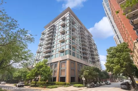 125 E 13th St #1013, Chicago, IL 60605