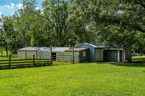 3804 S Mill Rd, Cherry Valley, IL 61016 photo 16