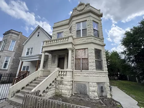 4317 W Wilcox St, Chicago, IL 60624