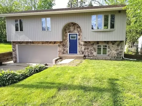 8804 Ramble Rd, Wonder Lake, IL 60097