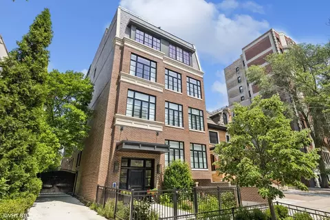 454 W Barry Ave #1, Chicago, IL 60657