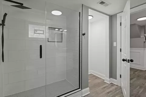 Bath - 15035 Evers St, Dolton, IL 60419 photo 5 of 5