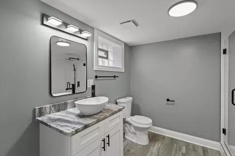 Bath - 15035 Evers St, Dolton, IL 60419 photo 4 of 5