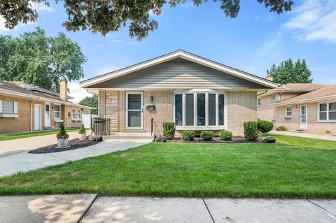 2918 Sunnyside Ave, Westchester, IL 60154