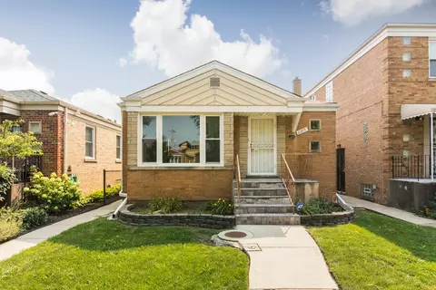 6205 N Harding Ave, Chicago, IL 60659