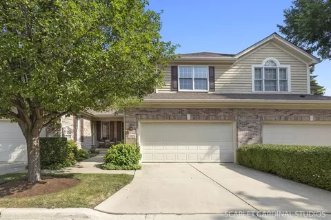 1919 Kingsbrook Ct #1919, Wheaton, IL 60187