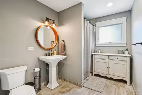 Bath - 10512 Cindy Jo Ave, Huntley, IL 60142 photo 1 of 4