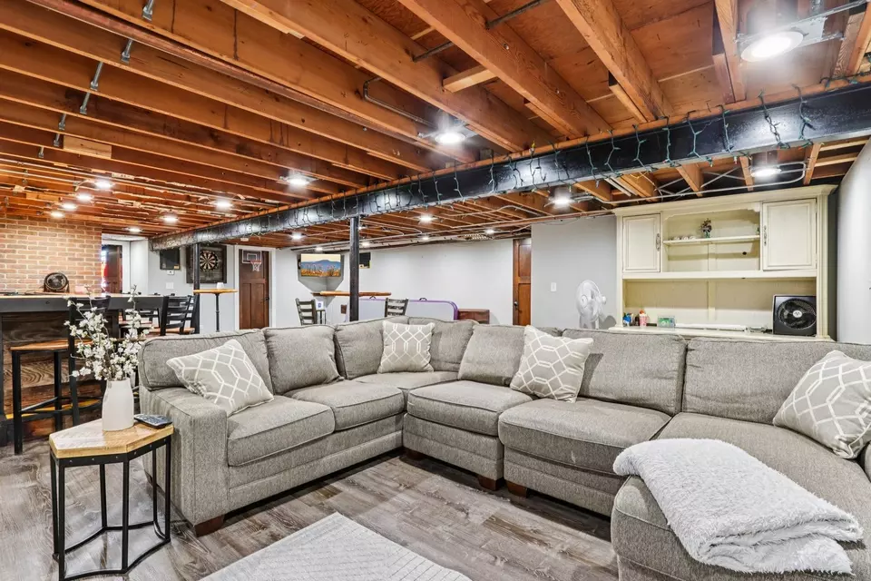 Living - 10512 Cindy Jo Ave, Huntley, IL 60142 photo 4 of 4