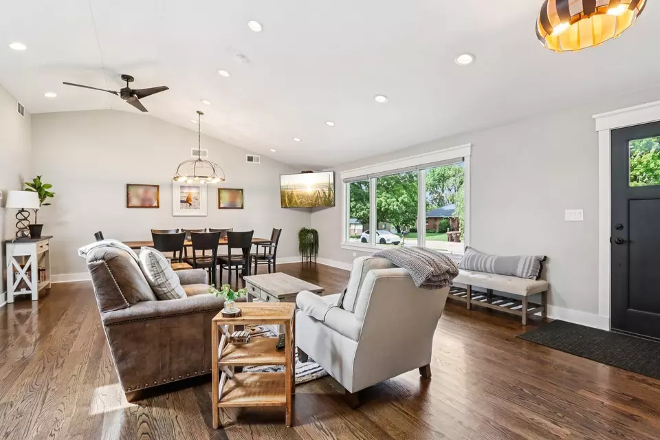 Living - 10512 Cindy Jo Ave, Huntley, IL 60142 photo 1 of 4