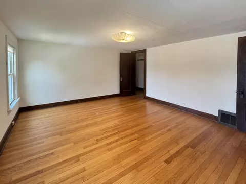 Bedroom - 3340 Ann St, Lansing, IL 60438 photo 4 of 8
