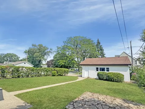 Exterior - 3340 Ann St, Lansing, IL 60438 photo 4 of 5