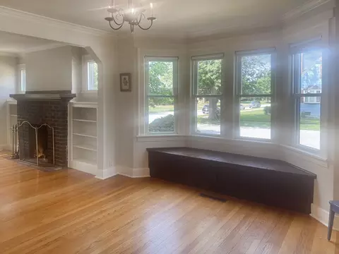 Living - 3340 Ann St, Lansing, IL 60438 photo 5 of 5