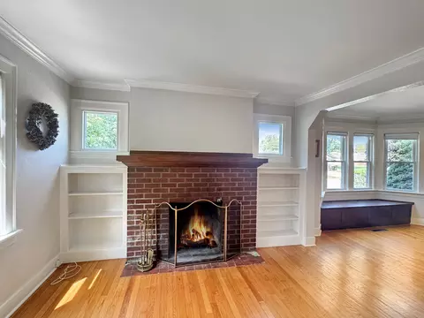 Living - 3340 Ann St, Lansing, IL 60438 photo 4 of 5