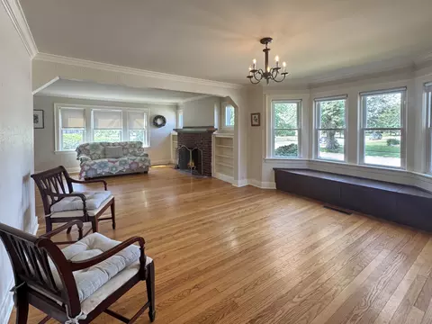 Living - 3340 Ann St, Lansing, IL 60438 photo 1 of 5