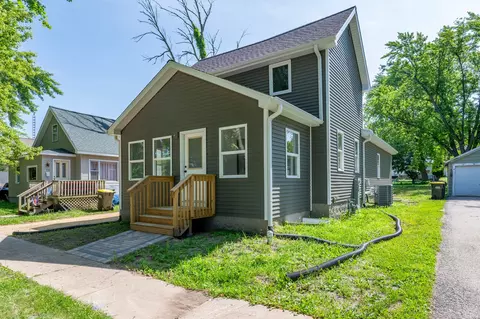 128 N Brown St, Genoa, IL 60135