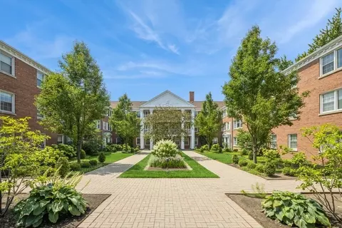 2250 Sherman Ave #1, Evanston, IL 60201