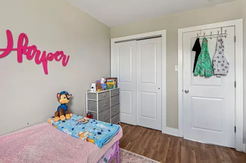 Bedroom - 1882 Mannheim Rd, Des Plaines, IL 60018 photo 4 of 7