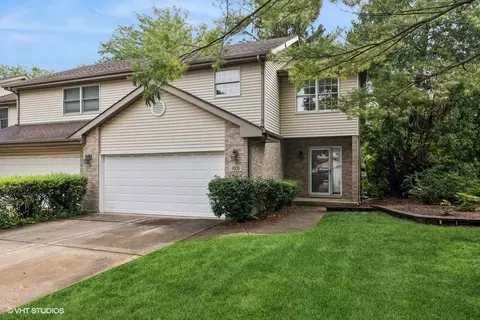 1031 Claremont Dr, Downers Grove, IL 60516