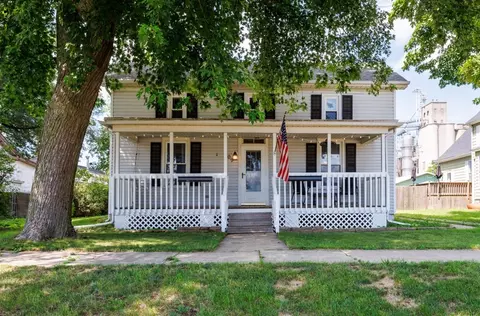 209 W Boundary St, Stanford, IL 61774