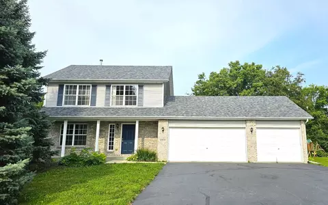 11372 Linden Blossom Ln, Roscoe, IL 61073