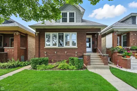 5932 N Talman Ave, Chicago, IL 60659