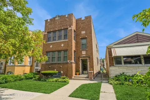 4933 N Kilpatrick Ave, Chicago, IL 60630
