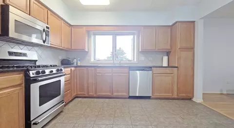 770 Pearson St #303, Des Plaines, IL 60016 photo 6