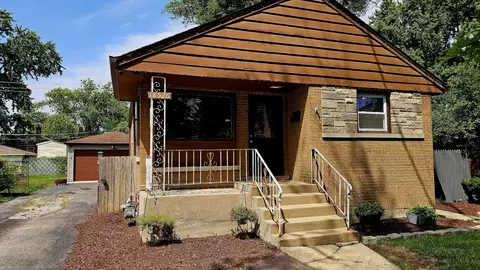 18526 Dixie Hwy, Homewood, IL 60430