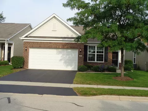 2876 Stoney Creek Dr, Elgin, IL 60124