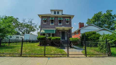 10836 S State St, Chicago, IL 60628