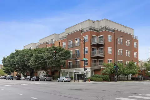 1155 W Roosevelt Rd #402, Chicago, IL 60608