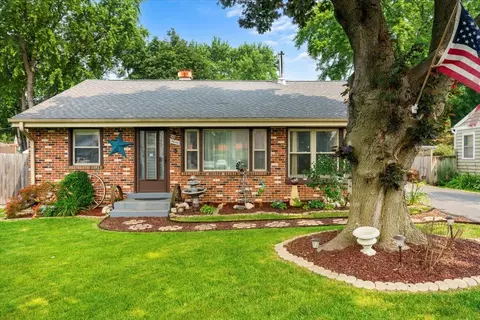 Exterior - 1610 Pleasant Ave, Mchenry, IL 60050 photo 5 of 5