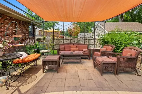 Exterior - 1610 Pleasant Ave, Mchenry, IL 60050 photo 2 of 5