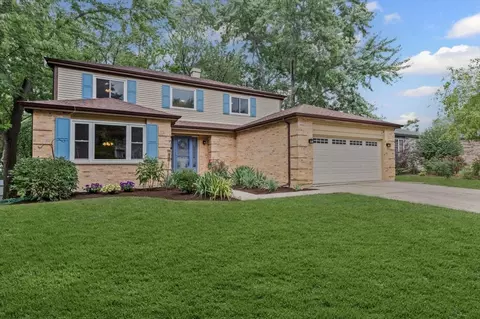 1602 Nightengale Cir, Lindenhurst, IL 60046