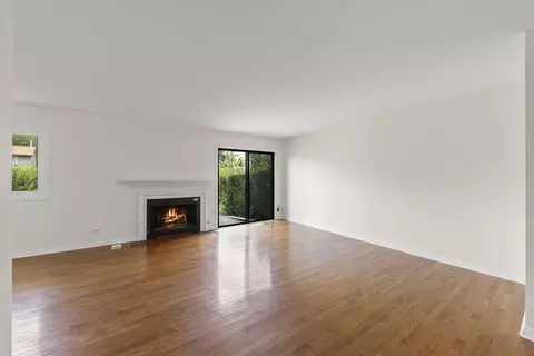 1037 Briarcliffe Blvd, Wheaton, IL 60189 photo 5