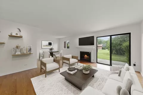 1037 Briarcliffe Blvd, Wheaton, IL 60189 photo 6