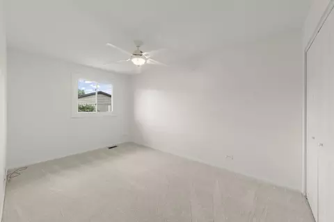 1037 Briarcliffe Blvd, Wheaton, IL 60189 photo 18