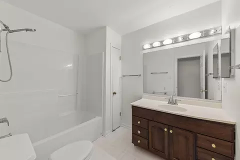 1037 Briarcliffe Blvd, Wheaton, IL 60189 photo 20