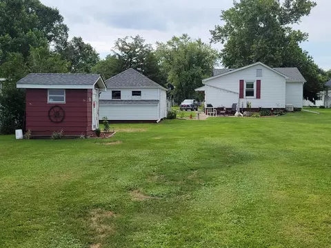 902 Walnut St, Minonk, IL 61760 photo 11