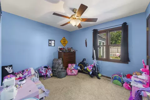 Bedroom - 2311 Greenleaf Ct, Aurora, IL 60506 photo 3 of 4