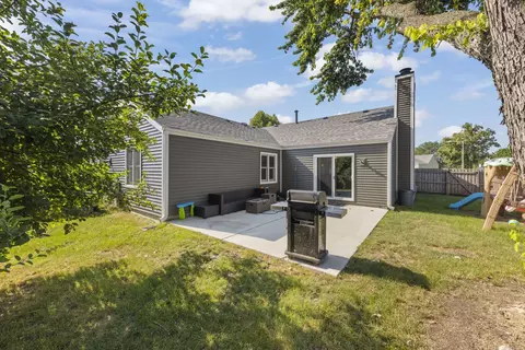 Exterior - 2311 Greenleaf Ct, Aurora, IL 60506 photo 4 of 5