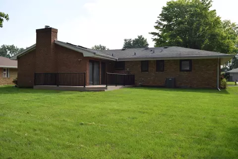 111 Riss Dr, Normal, IL 61761 photo 2
